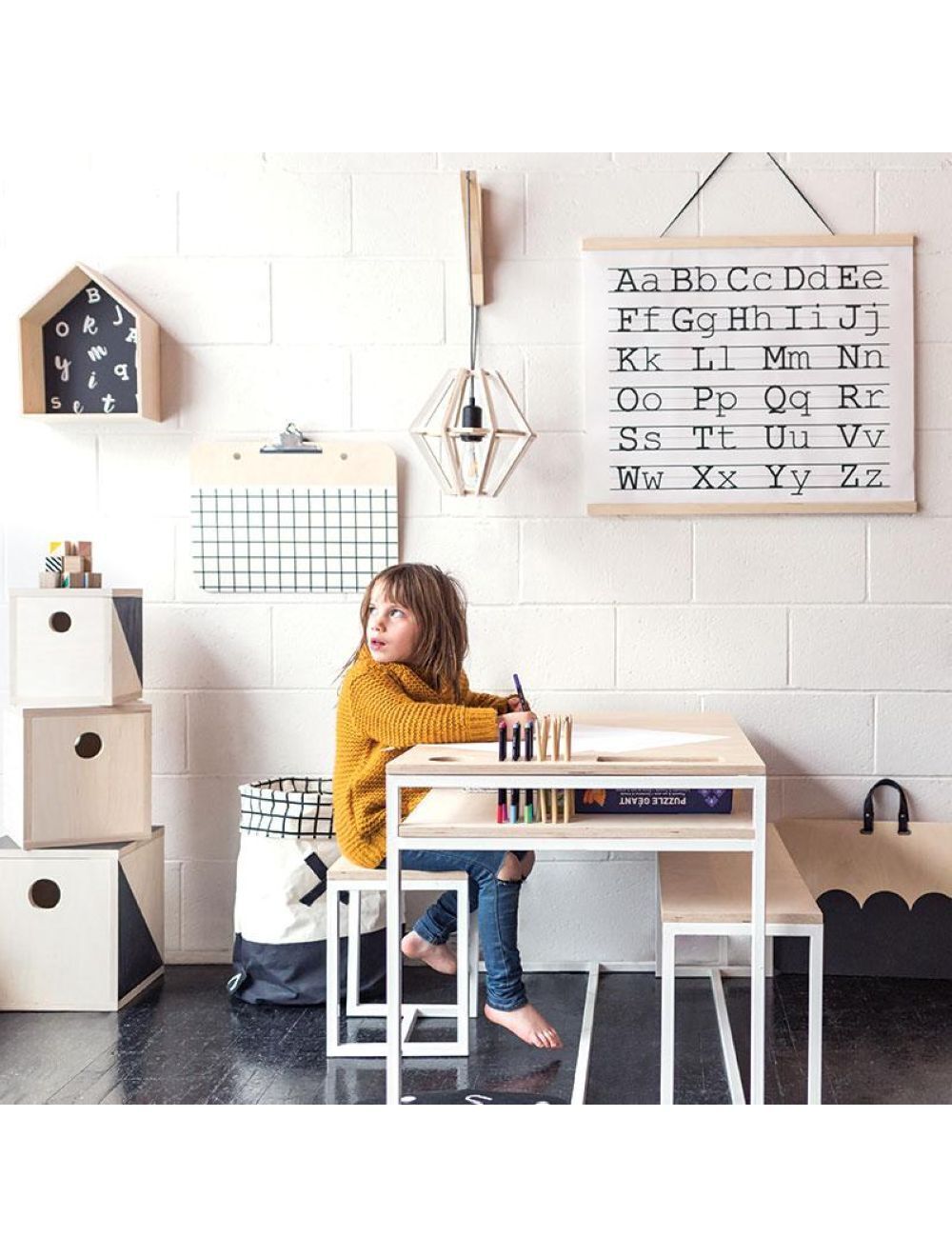 Kids table and chairs studio clearance