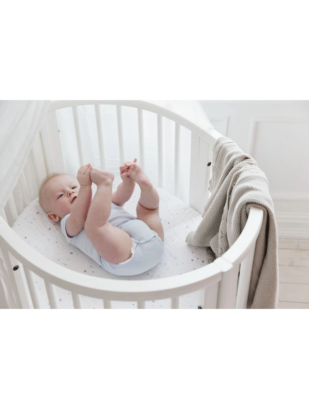 Stokke Sleepi V2 Mini Bundle with Mattress White